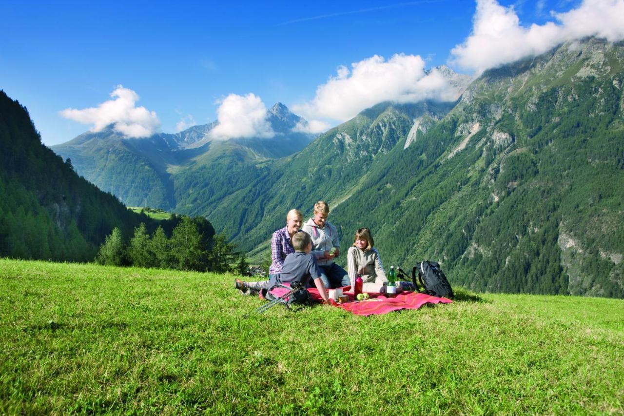 Landhaus Oetztalblick Λάνγκενφελντ Εξωτερικό φωτογραφία